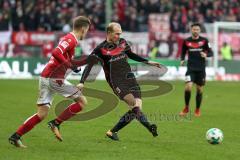 2. Bundesliga - 1. FC Kaiserslautern - FC Ingolstadt 04 - Tobias Levels (3, FCI) Flanke