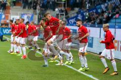 2. BL - Saison 2017/2018 - VFL Bochum - FC Ingolstadt 04 - Die Mannschaft vor dem Spiel beim warm machen - Foto: Meyer Jürgen