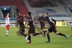 2. Bundesliga - Fußball - Jahn Regensburg - FC Ingolstadt 04 - Elfmeter Tor Jubel Darío Lezcano (11, FCI) mit Marvin Matip (34, FCI) Tobias Schröck (21, FCI)