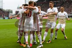 2. BL - Saison 2017/2018 - FC St. Pauli - FC Ingolstadt 04 - Sonny Kittel (#10 FCI) trfifft mit einem Freistoss das 0:1 Führungstor fur Ingolstadt - jubel - Thomas Pledl (#30 FCI) - Marcel Gaus (#19 FCI) - Foto: Meyer Jürgen