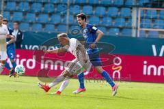 2. BL - Saison 2017/2018 - VFL Bochum - FC Ingolstadt 04 - Sonny Kittel (#10 FCI) - Kevin Stöger (#22 Bochum) - - Foto: Meyer Jürgen