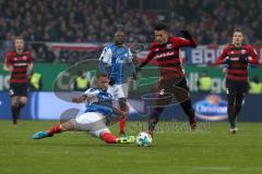 2. Bundesliga - Fußball - Holstein Kiel - FC Ingolstadt 04 - Dominik Schmidt (3 Kiel) Alfredo Morales (6, FCI)