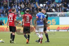 2. Bundesliga - Fußball - SV Darmstadt 98 - FC Ingolstadt 04 - gelbe Karte für links Tobias Schröck (21, FCI) Moritz Hartmann (9, FCI) Aytac Sulu (4 Darmstadt)