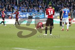 2. Bundesliga - Fußball - SV Darmstadt 98 - FC Ingolstadt 04 - Spiel ist aus, FCI enttäuscht 1:1 Remis Unentschieden, Stefan Lex (14, FCI) Moritz Hartmann (9, FCI) am Boden links Hauke Wahl (FCI 25) Marvin Matip (34, FCI)