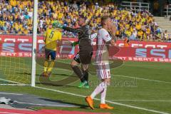 2. BL - Saison 2017/2018 - Eintracht Braunschweig - FC Ingolstadt 04 - Sonny Kittel (#10 FCI) ärgert sich nach einer vergebenen Torchance - Foto: Meyer Jürgen