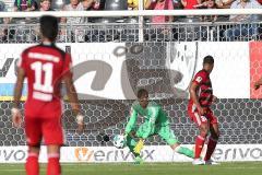 2. Bundesliga - Fußball - SV Sandhausen - FC Ingolstadt 04 - Torwart Martin Hansen (35, FCI) sicher