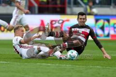 2. BL - Saison 2017/2018 - FC St. Pauli - FC Ingolstadt 04 - Sonny Kittel (#10 FCI) - Waldemar Sobota (#28 St. Pauli) - Foto: Meyer Jürgen