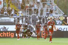 2. Bundesliga - Fußball - SV Sandhausen - FC Ingolstadt 04 - 1:0 - Tor für Sandhausen, hängende Köpfe bei m FCI, vorne Stefan Kutschke (20, FCI) und hinten Jubel beim SVS