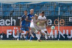 2. BL - Saison 2017/2018 - VFL Bochum - FC Ingolstadt 04 - Thomas Pledl (#30 FCI) mit einem Schuss auf das Tor - - Foto: Meyer Jürgen