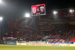 2. Bundesliga - Fußball - Jahn Regensburg - FC Ingolstadt 04 - mitgereiste Fans Jubel Fahnen