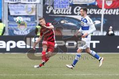 2. Bundesliga - Fußball - MSV Duisburg - FC Ingolstadt 04 - Hauke Wahl (25, FCI) Boris Tashchy (24 Duisburg)