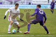 2. Bundesliga - Fußball - Erzgebirge Aue - FC Ingolstadt 04 - Maximilian Thalhammer (17, FCI) Wydra Dominik (Aue 25)