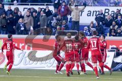 2. Bundesliga - Fußball - MSV Duisburg - FC Ingolstadt 04 - Stefan Kutschke (20, FCI) schnappt sich Ball und trifft zum Ausgleich Tor Jubel