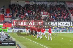 2. BL - Saison 2017/2018 - FC Heidenheim - FC Ingolstadt 04 - Die Mannschaft beim warm machen - Fans - Fankurve - Foto: Meyer Jürgen