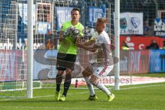 2. BL - Saison 2017/2018 - VFL Bochum - FC Ingolstadt 04 - Manuel Riemann Torwart (#1 Bochum) - Hauke Wahl (#25 FCI) - Foto: Meyer Jürgen