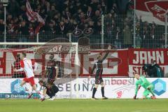 2. Bundesliga - Fußball - Jahn Regensburg - FC Ingolstadt 04 - Siegtor 3:2 für Regensburg, Jubel Patrik Džalto (19 Jahn) Marvin Matip (34, FCI) enttäuscht, Tobias Levels (3, FCI) Torwart Örjan Haskjard Nyland (1, FCI) am Boden