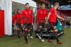 2. BL - Saison 2017/2018 - FC Ingolstadt 04 - 1. FC Heidenheim - Antonio Colak (#7 FCI) - Stefan Kutschke (#20 FCI) - Robert Leipertz (#13 FCI) - gehen zum warm machen vor dem Spiel - Foto: Meyer Jürgen