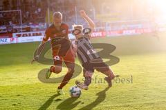 2. Bundesliga - Fußball - SV Sandhausen - FC Ingolstadt 04 - 1:0 - Florent Hadergjonaj (33, FCI) Höler, Lucas (9 SV) Zweikampf