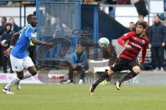 2. Bundesliga - Fußball - SV Darmstadt 98 - FC Ingolstadt 04 - Joao Renato (2 Darmstadt) und rechts Paulo Otavio (4, FCI)