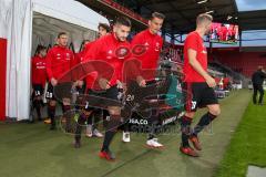 2. BL - Saison 2017/2018 - FC Ingolstadt 04 - 1. FC Heidenheim - Antonio Colak (#7 FCI) - Stefan Kutschke (#20 FCI) - Robert Leipertz (#13 FCI) - gehen zum warm machen vor dem Spiel - Foto: Meyer Jürgen