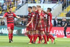 2. Bundesliga - Fußball - Dynamo Dresden - FC Ingolstadt 04 - Alfredo Morales (6, FCI) trifft zum 0:2 Jubel mit Max Christiansen (5, FCI) Hauke Wahl (25, FCI) Sonny Kittel (10, FCI) Christian Träsch (28, FCI)