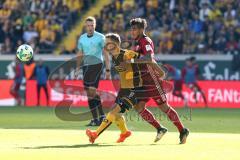 2. Bundesliga - Fußball - Dynamo Dresden - FC Ingolstadt 04 - Zweikampf Jannik Müller (18 Dresden) Darío Lezcano (11, FCI)