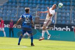 2. BL - Saison 2017/2018 - VFL Bochum - FC Ingolstadt 04 - Marcel Gaus (#19 FCI) beim Kopfball - Lukas Hinterseer (#16 Bochum) - Foto: Meyer Jürgen