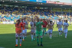 2. BL - Saison 2017/2018 - Eintracht Braunschweig - FC Ingolstadt 04 - Die Mannschaft bedankt sich nach dem Spiel bei den fans - Foto: Meyer Jürgen