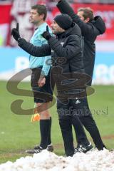 2. BL - Saison 2017/2018 - 1.FC Kaiserslautern - FC Ingolstadt 04 - Stefan Leitl (Cheftrainer FCI) gibt Anweisungen - Foto: Meyer Jürgen