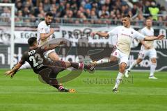 2. BL - Saison 2017/2018 - FC St. Pauli - FC Ingolstadt 04 - Alfredo Morales (#6 FCI) - Johannes Flum (#23 St. Pauli) - Foto: Meyer Jürgen