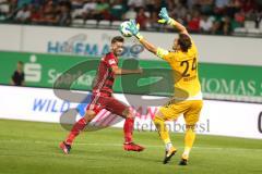 2. Bundesliga - Fußball - SpVgg Greuther Fürth FC Ingolstadt 04 - Antonio Colak (7, FCI) scheitert an Torwart Balázs Megyeri (24 Fürth)