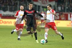 2. Bundesliga - Fußball - Jahn Regensburg - FC Ingolstadt 04 - Stefan Kutschke (20, FCI) Sebastian Nachreiner (28 Jahn)