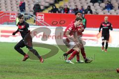 2. Bundesliga - 1. FC Kaiserslautern - FC Ingolstadt 04 - Darío Lezcano (11, FCI) trifft zum Tor Ausgleich 1:1 Jubel schaut Ball zum Tor nach