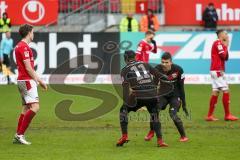 2. BL - Saison 2017/2018 - 1.FC Kaiserslautern - FC Ingolstadt 04 - Dario Lezcano (#11 FCI) mit dem Ausgleichstreffer zum 1:1 - Jubel - Alfredo Morales (#6 FCI) - Foto: Meyer Jürgen