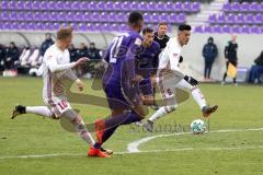 2. Bundesliga - Fußball - Erzgebirge Aue - FC Ingolstadt 04 - rechst #fc6
mit letzter Tor Möglichkeit mit links Sonny Kittel (10, FCI), Cacutalua Malcolm (Aue 21) Wydra Dominik (Aue 25)