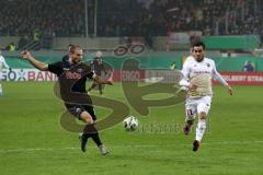 DFB-Pokal - SC Paderborn 07 - FC Ingolstadt 04 - Herzenbruch, Felix (Paderborn 12) Darío Lezcano (11, FCI)