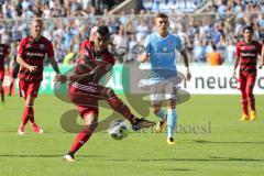 DFB Pokal - Fußball - TSV 1960 München - FC Ingolstadt 04 - Darío Lezcano (11, FCI) trifft den Ball nicht richtig Nico Andermatt (TSV 5)