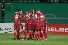 DFB Pokal - Fußball - SpVgg Greuther Fürth - FC Ingolstadt 04 - Tor Alfredo Morales (6, FCI) Christian Träsch (28, FCI) Hauke Wahl (25, FCI) Marvin Matip (34, FCI) Robert Leipertz (13, FCI)