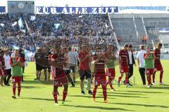 DFB Pokal - Fußball - TSV 1960 München - FC Ingolstadt 04 - Sieg 1:2, Jubel bei Ingolstadt, Team bedankt sich bei den mitgereisten Fans, Marvin Matip (34, FCI) Almog Cohen (8, FCI) Thomas Pledl (30, FCI) Max Christiansen (5, FCI) Phil Neumann (26, FCI) Ma