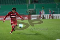 DFB Pokal - Fußball - SpVgg Greuther Fürth - FC Ingolstadt 04 - Freistoß Takahiro Sekine (22, FCI)