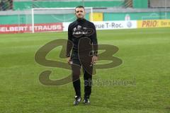 DFB-Pokal - SC Paderborn 07 - FC Ingolstadt 04 - Co-Trainer Ersin Demir vor dem Spiel