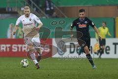 DFB-Pokal - SC Paderborn 07 - FC Ingolstadt 04 - Robert Leipertz (13, FCI) Krauße, Robin (Paderborn 23)