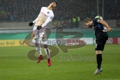 DFB-Pokal - SC Paderborn 07 - FC Ingolstadt 04 - Kopfball Alfredo Morales (6, FCI) Herzenbruch, Felix (Paderborn 12)