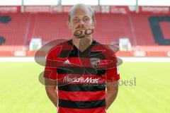 2. Bundesliga - Fußball - FC Ingolstadt 04 - Portraits im Stadion - Neuzuguang - Tobias Levels (3, FCI)