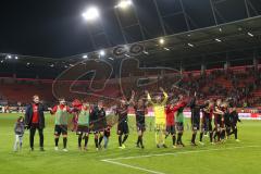 2. Bundesliga - Fußball - FC Ingolstadt 04 - 1. FC Heidenheim - Spiel ist aus Sieg FCI 3:0 Jubel Bei den Fans Laola Welle