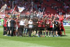 2. BL - Saison 2017/2018 - FC Ingolstadt 04 - 1. FC Union Berlin - Die Mannschaft bildet einen Kreis nach dem Spiel - Foto: Meyer Jürgen