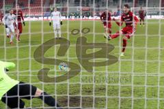 2. Bundesliga - Fußball - FC Ingolstadt 04 - VfL Bochum - Elfmeter für FCI, Stefan Kutschke (20, FCI) verschießt