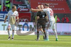2. BL - Saison 2017/2018 - FC Ingolstadt 04 - Holstein Kiel - Stefan Kutschke (#20 FCI) reklamiert bei der Schiedrichterin - Foto: Meyer Jürgen