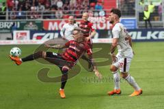 2. Bundesliga - Fußball - FC Ingolstadt 04 - 1. FC Nürnberg - Sonny Kittel (10, FCI) Eduard Löwen (38 FCN)