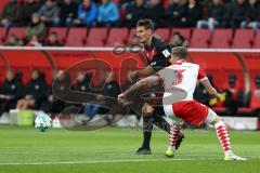 2. Bundesliga - Fußball - FC Ingolstadt 04 - Fortuna Düsseldorf - Stefan Kutschke (20, FCI) André Hoffmann (3 Fortuna)